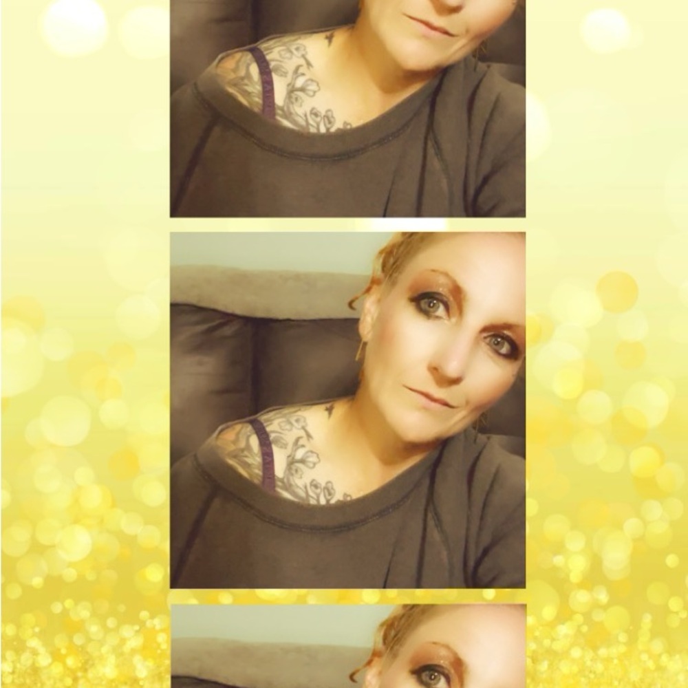 Meet your Posher, Kira